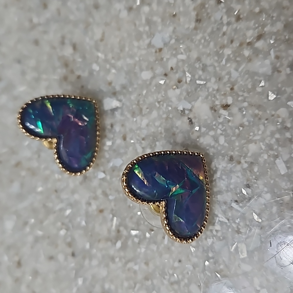 Heart post earring